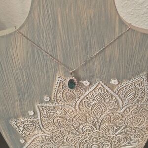 Sterling Silver Elegant Green Pendant Necklace
